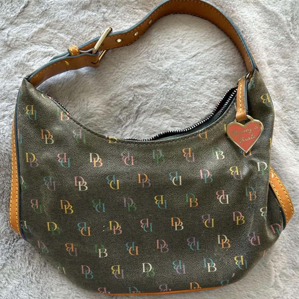 DOONEY AND BOURKE SHOULDER BAG